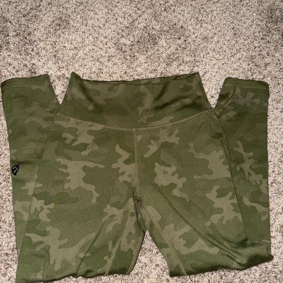 Ptula camo leggings - Picture 2 of 4